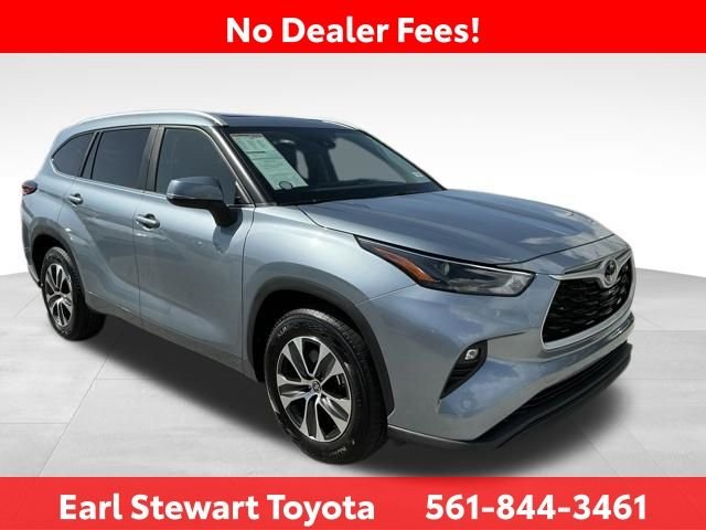 Used 2023 Blue Toyota XLE image 2