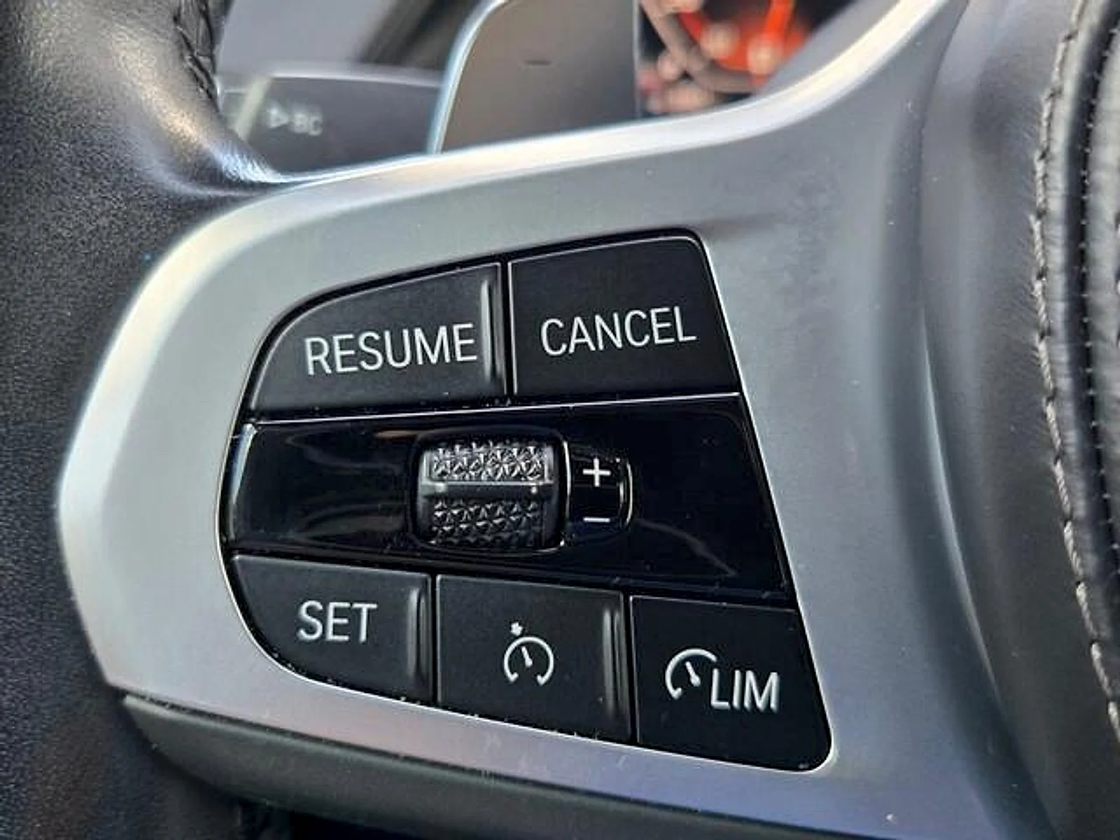 Used 2022 Mineral White Metallic BMW M50i image 24