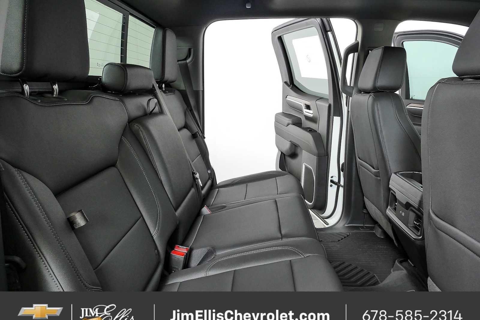 New 2026 Summit White Chevrolet RST image 22