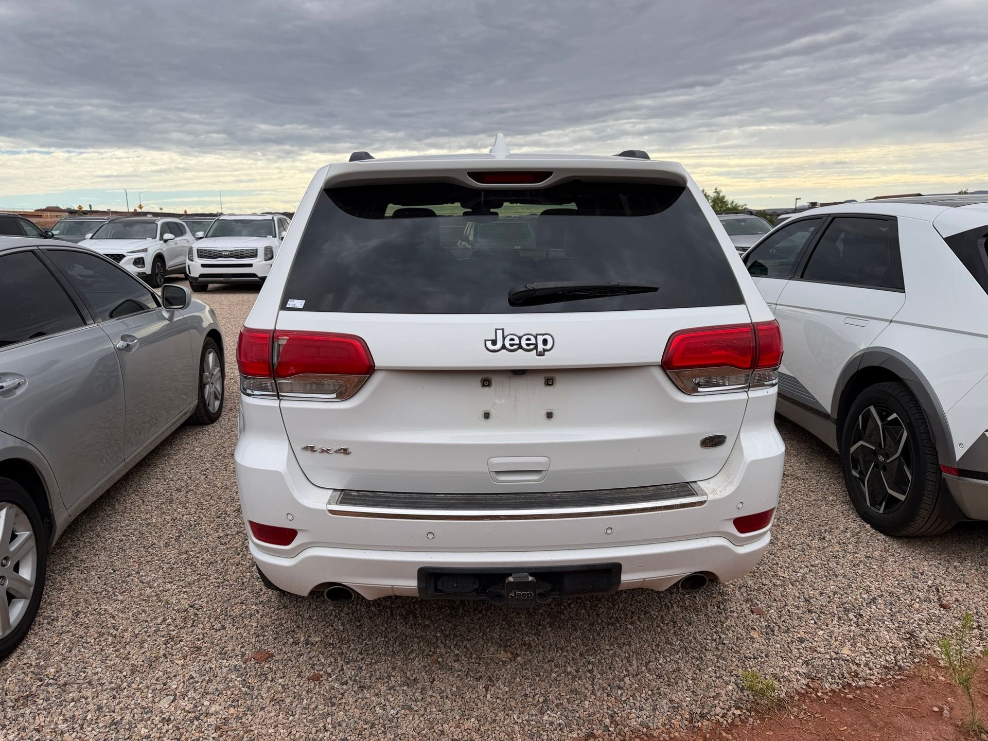 Used 2017 White Jeep Overland image 6