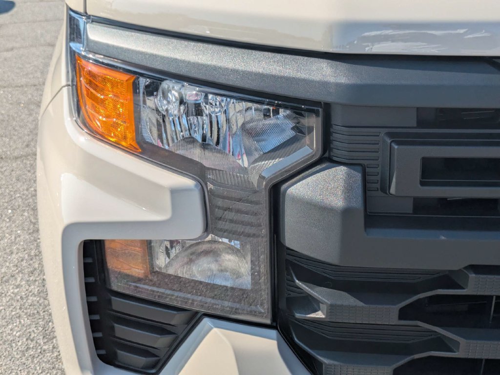2026 Chevrolet Silverado 1500 Custom - Photo 10