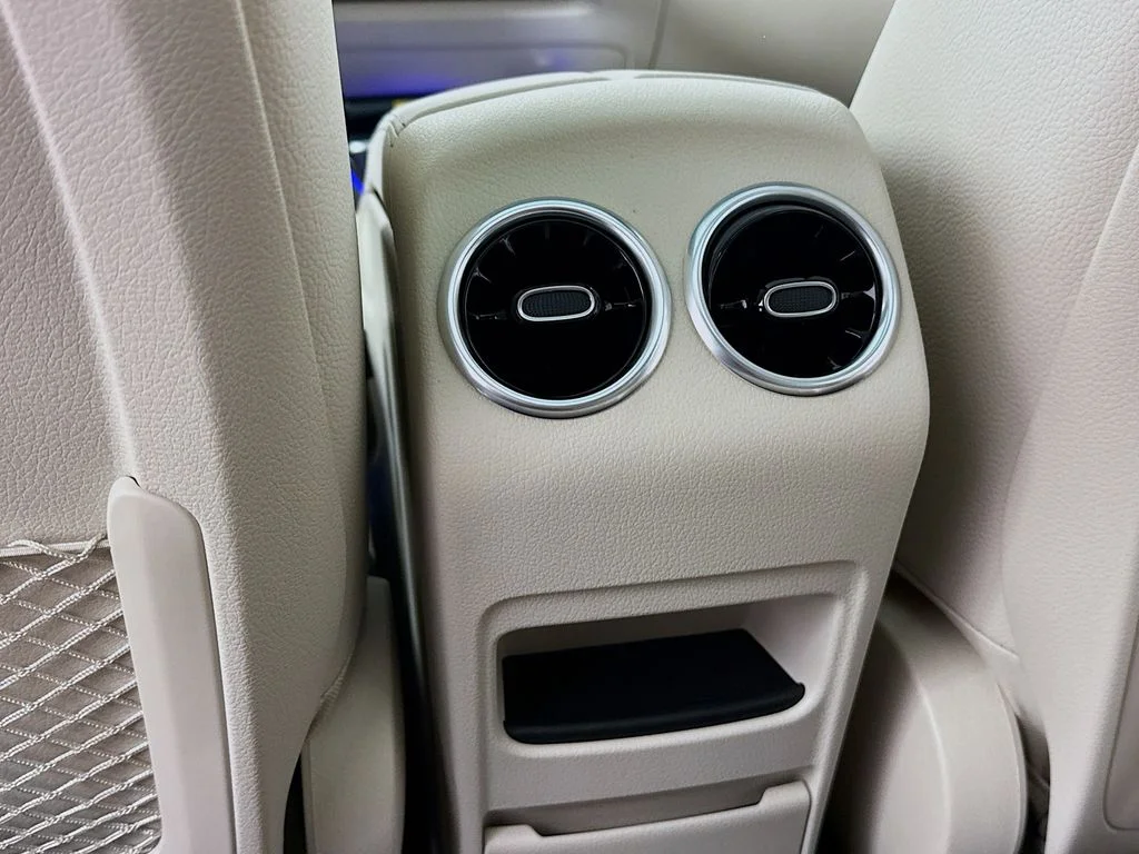 Certified Used 2025 White Mercedes-Benz GLB 250 image 25