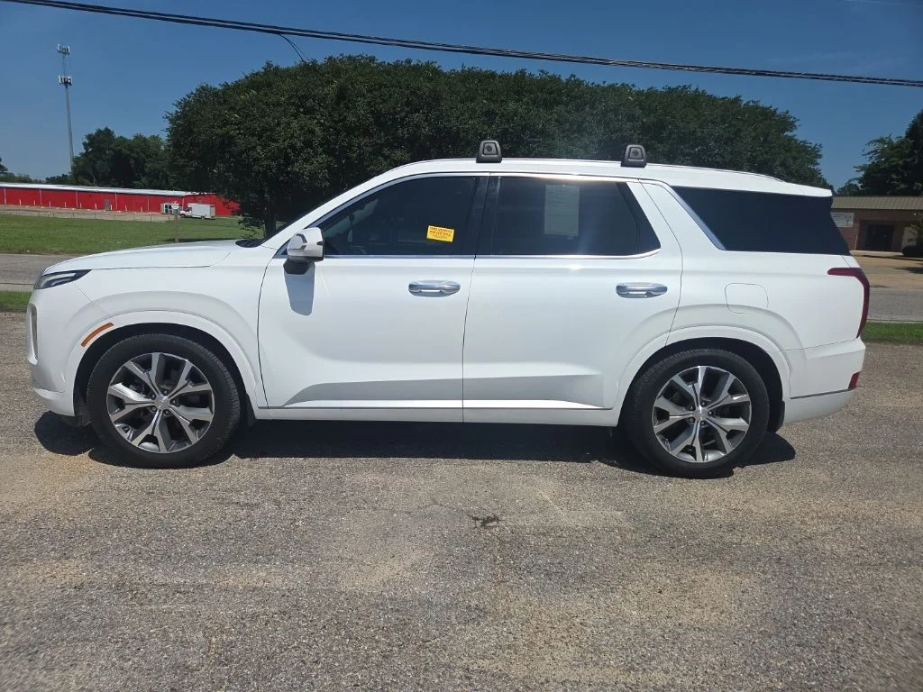 Used 2022 Hyper White Hyundai Limited image 5