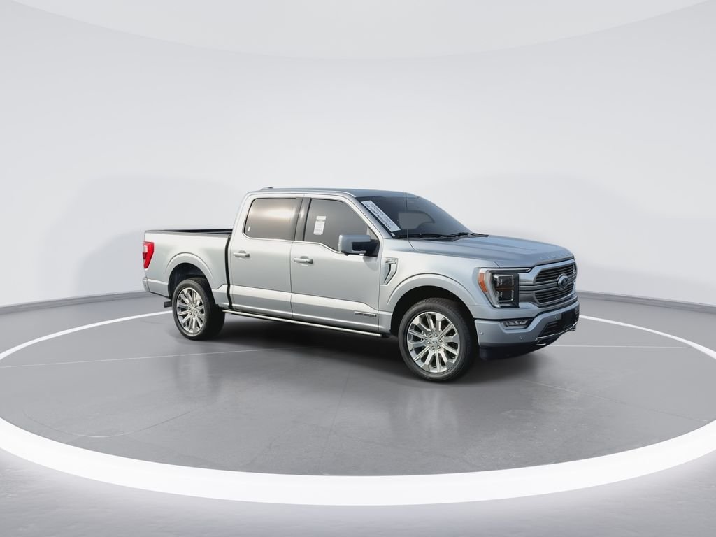 Used 2022 Silver Ford Limited image 2