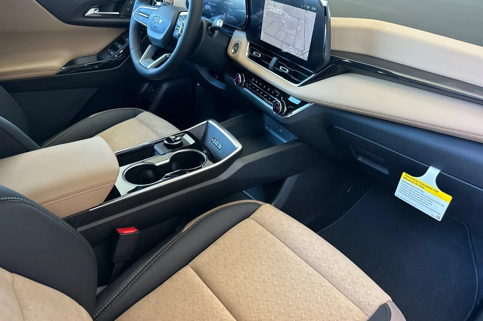 New 2027 Polar White Tricoat Chevrolet ACTIV image 16