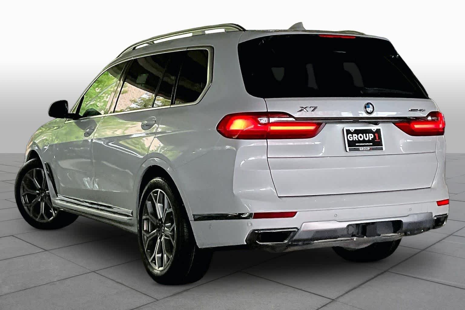 Used 2020 Mineral White Metallic BMW xDrive40i image 11