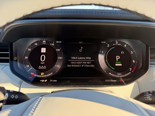 New 2026 Giola Green Land Rover Dynamic SE image 14