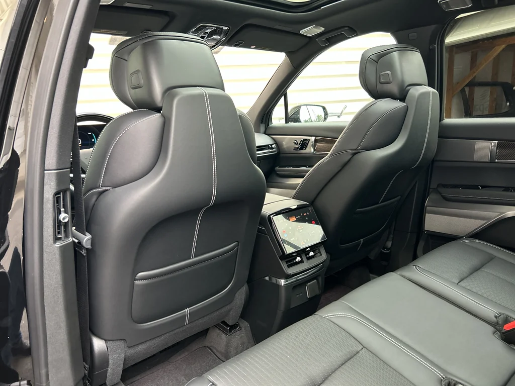 2026 Cadillac VISTIQ Luxury - Photo 9