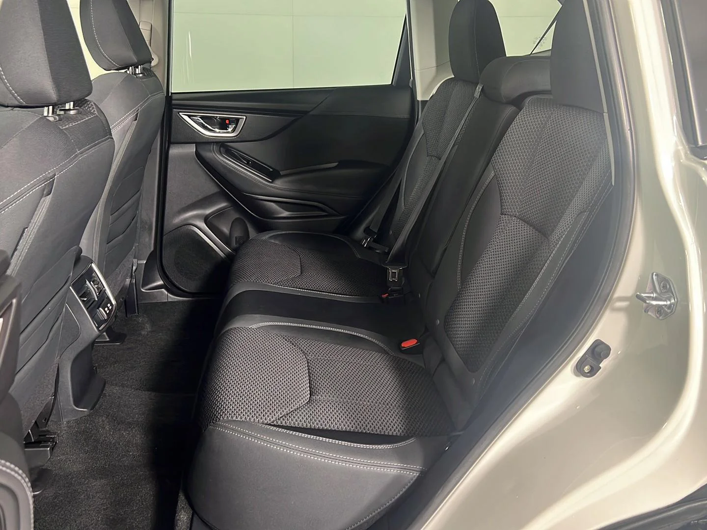 Used 2023 Crystal White Pearl Subaru Premium image 26