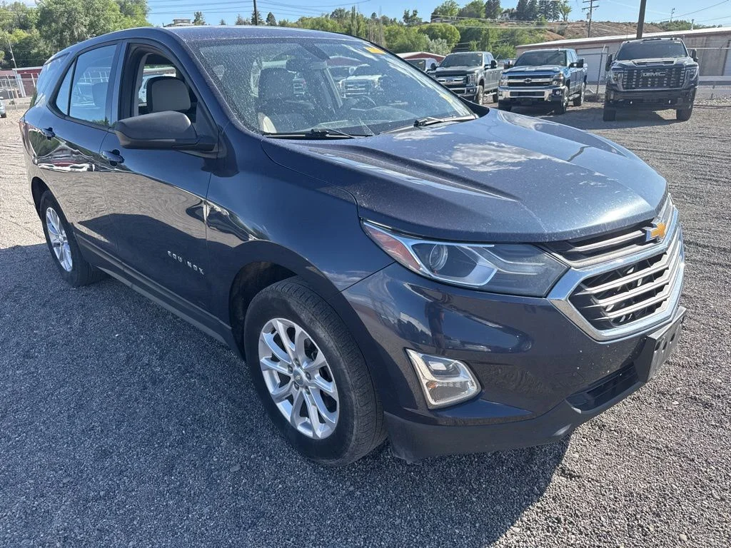 2018 Chevrolet Equinox AWD LS's photo