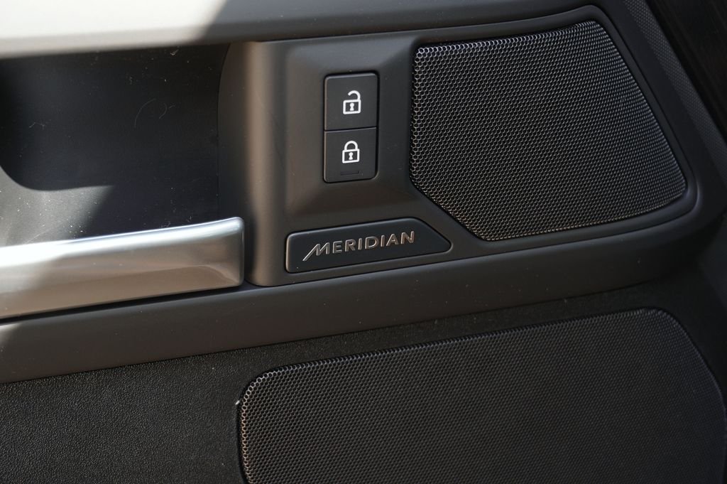 Used 2026 Gray Land Rover S image 10