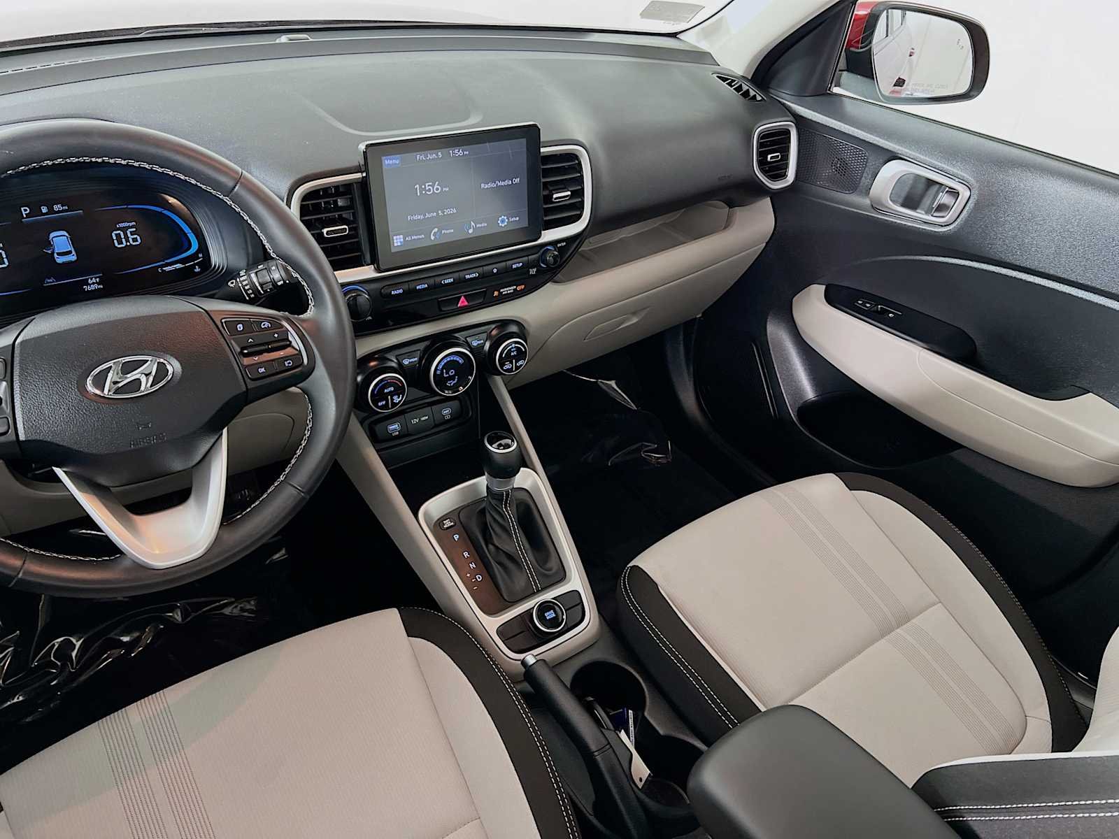 Used 2024 Ultimate Red Hyundai SEL image 24