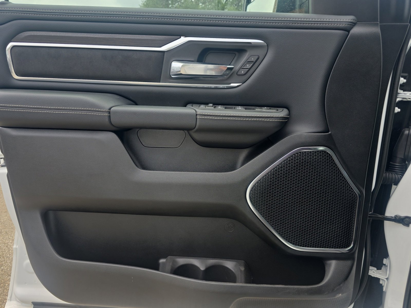 New 2026 Bright White Clearcoat RAM Laramie image 28