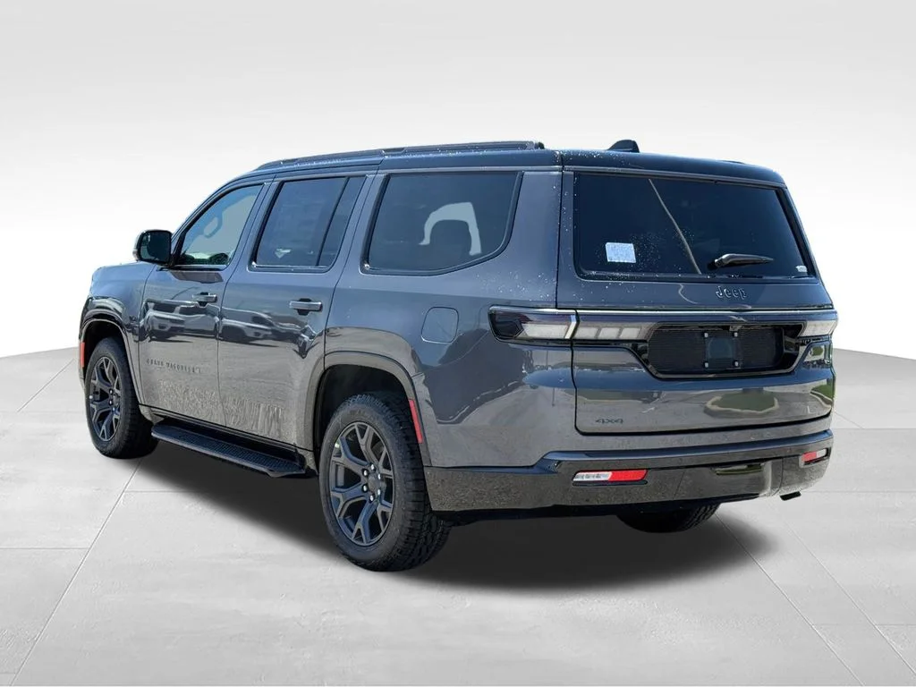New 2026 Baltic-Gray Metallic Clear-Coat Exterior Paint Jeep Upland image 3