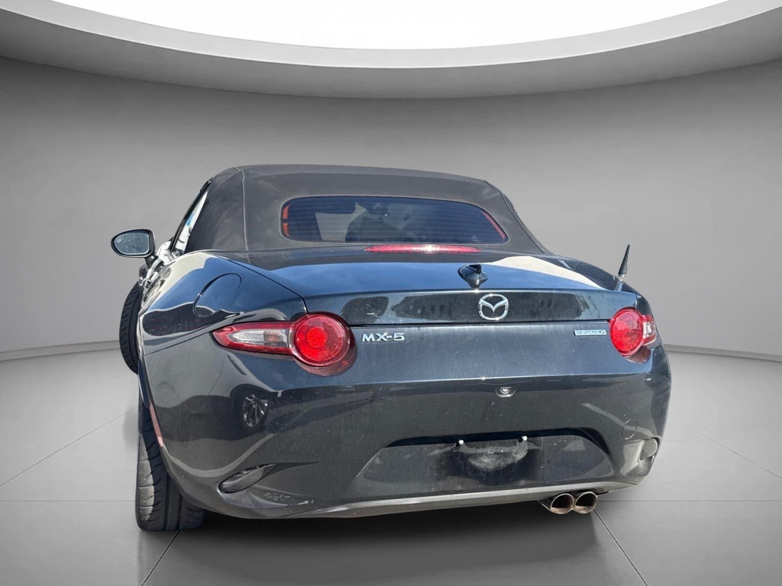 Used 2022 Jet Black Mica Mazda Grand Touring image 6