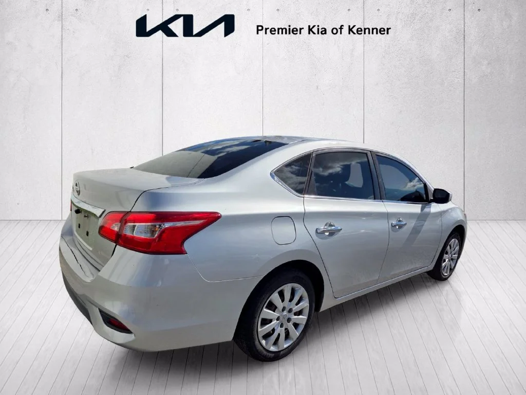 Used 2017 Silver Nissan S image 4