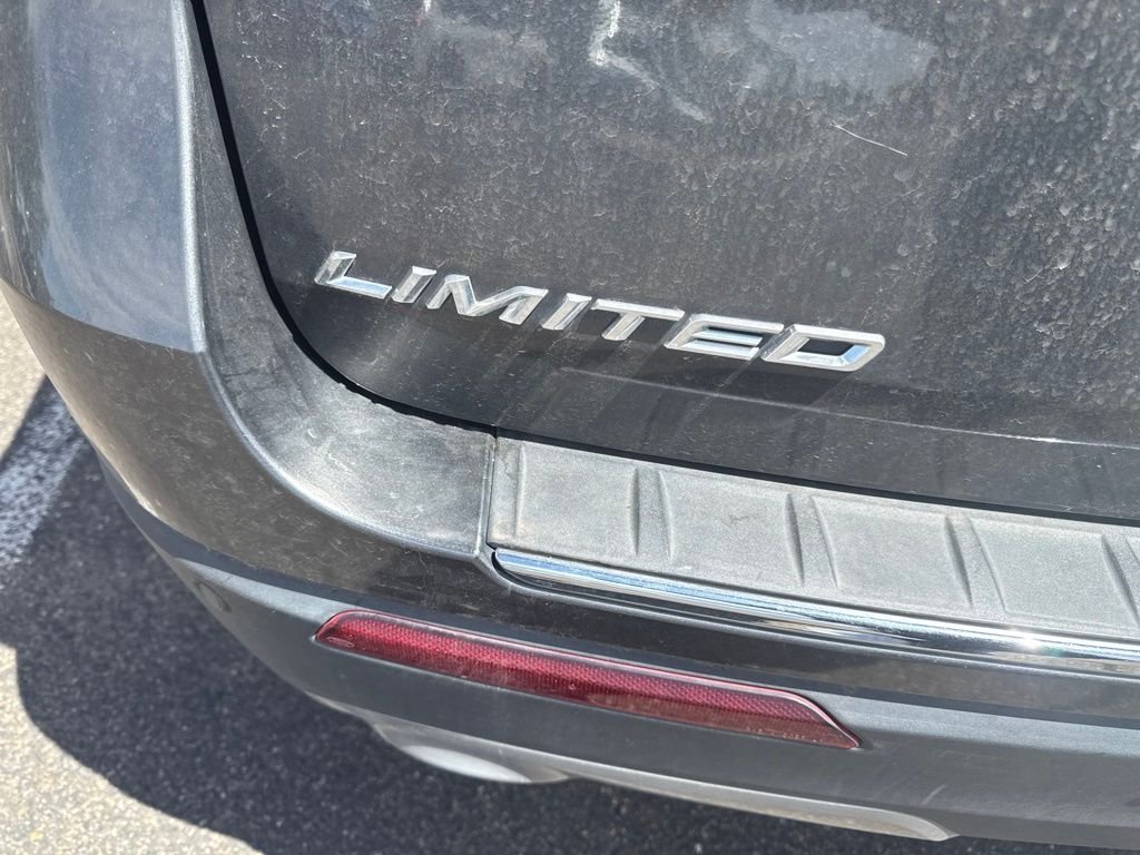 Used 2020 Gray Ford Limited image 11