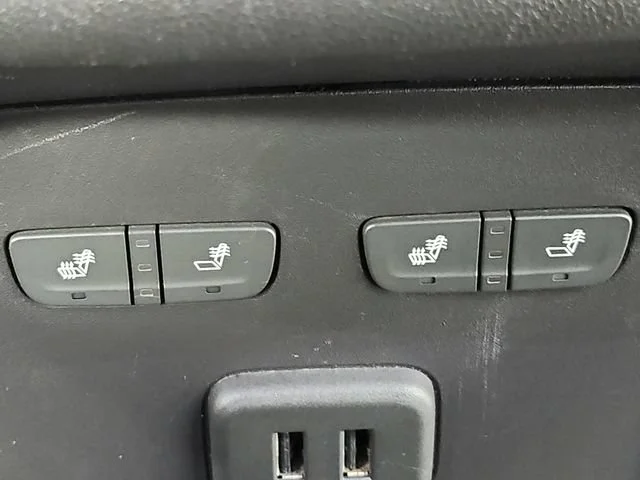 Used 2019 RED QUARTZ TINTCOAT GMC Denali image 43