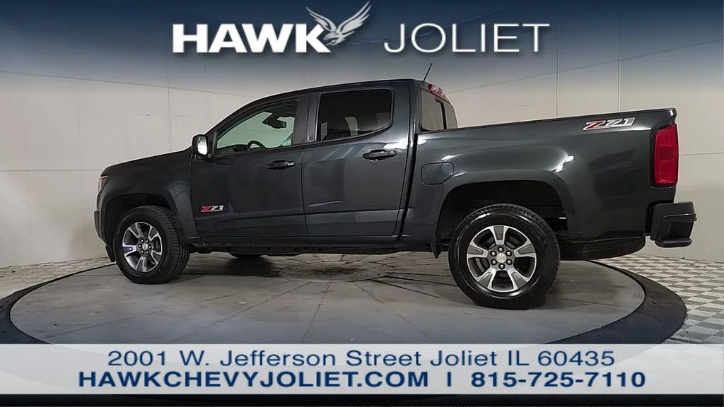 Used 2018 Gray Chevrolet Z71 image 5