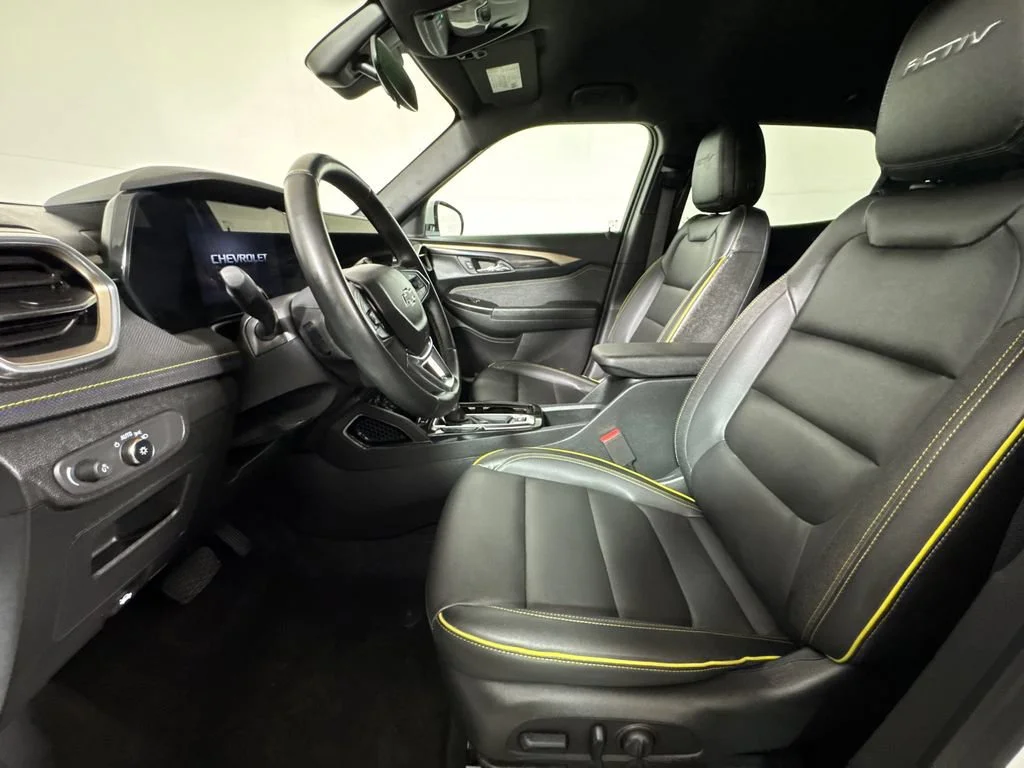 Used 2024 Summit White Chevrolet ACTIV image 5
