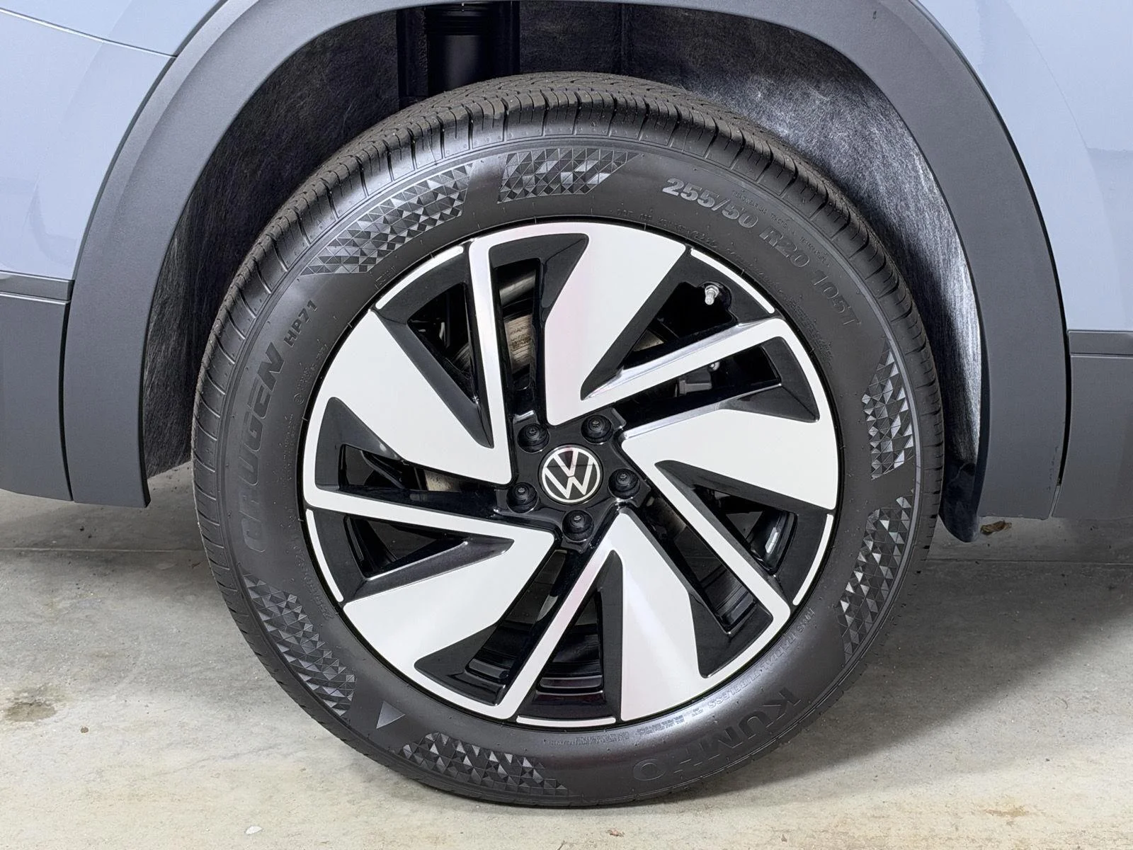 New 2026 Pure Gray Volkswagen 2.0T SE w/Technology image 18
