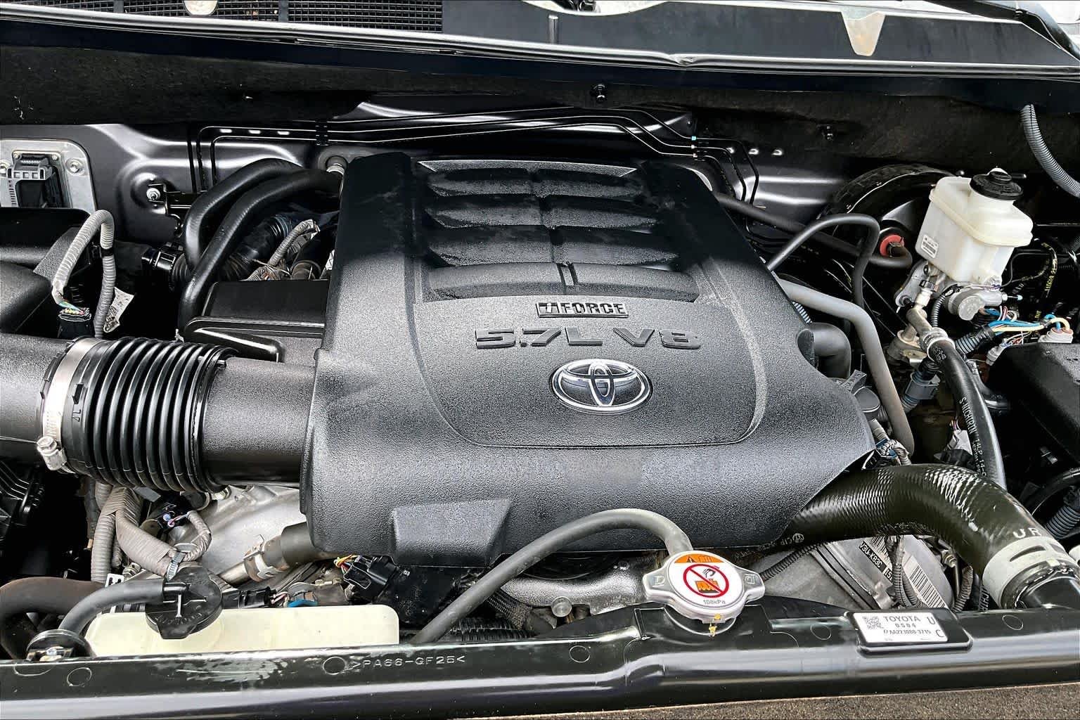Used 2020 Magnetic Grey Metallic Toyota SR5 image 33