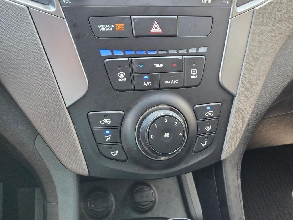 Used 2014 Black Hyundai Base image 24