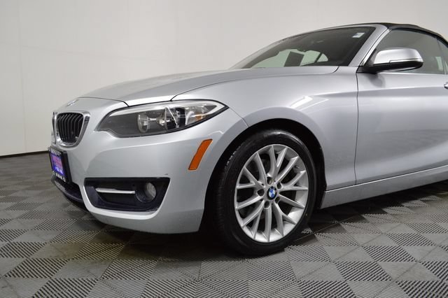 Used 2016 Silver BMW xDrive image 2