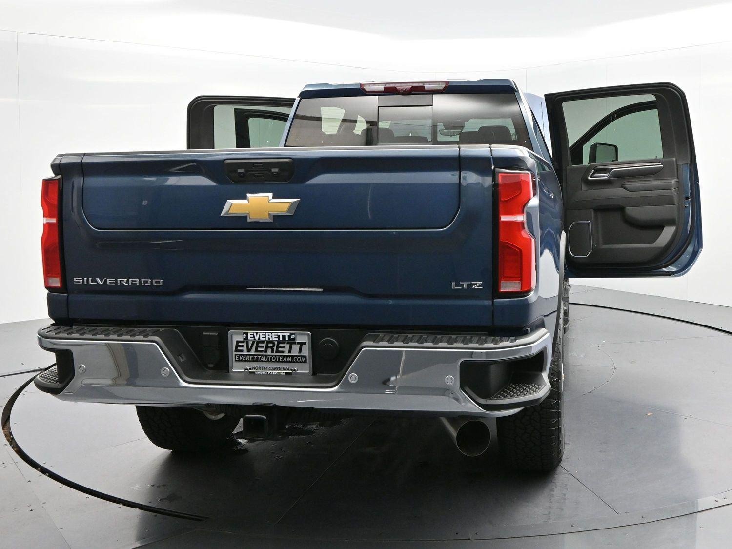2025 Chevrolet Silverado 2500HD LTZ - Photo 42