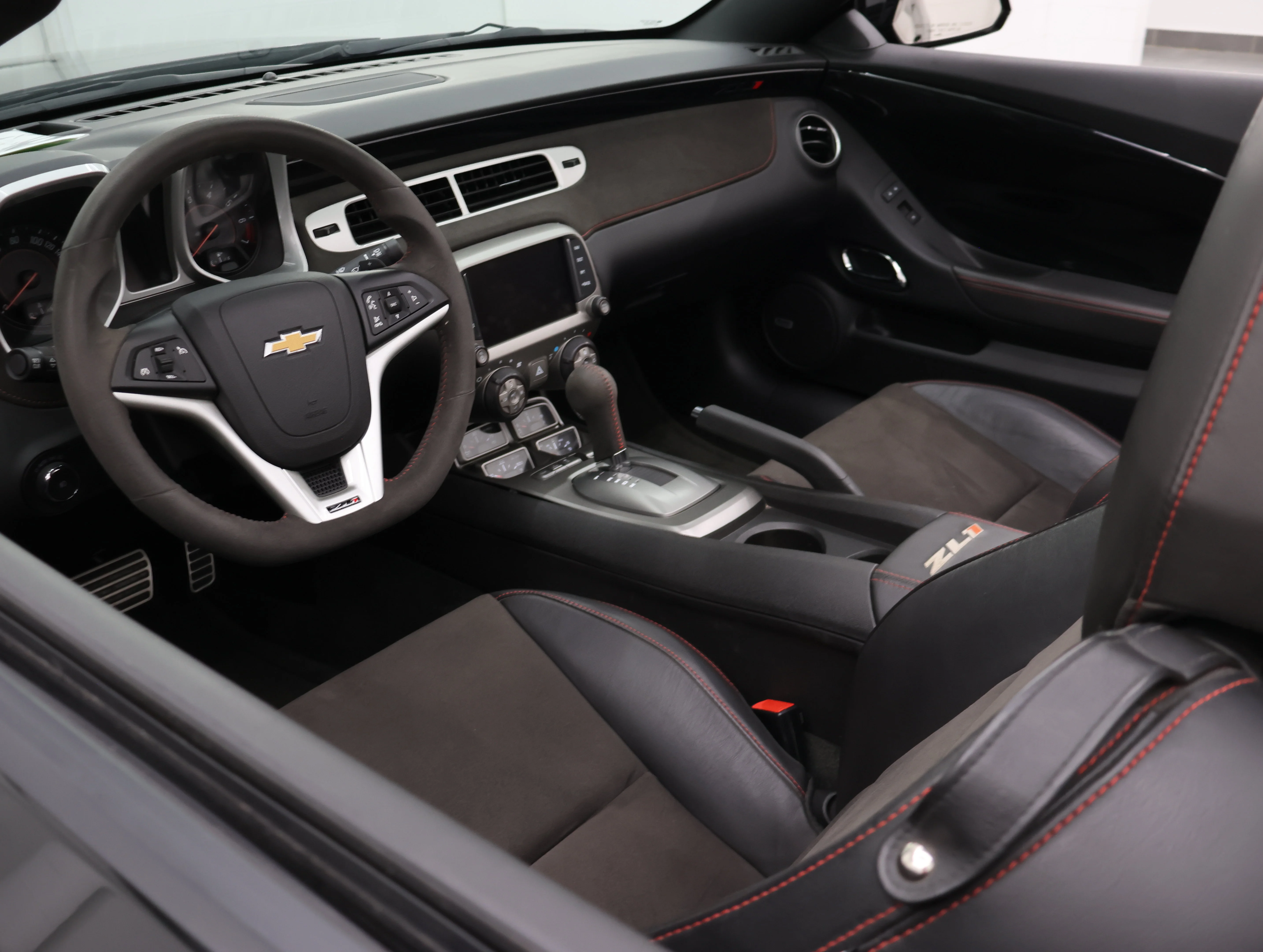 Used 2015 Black Chevrolet ZL1 image 61