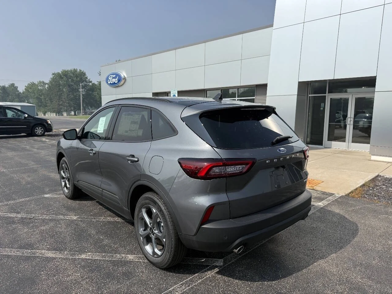 New 2026 Carbonized Gray Metallic Ford ST-Line image 6