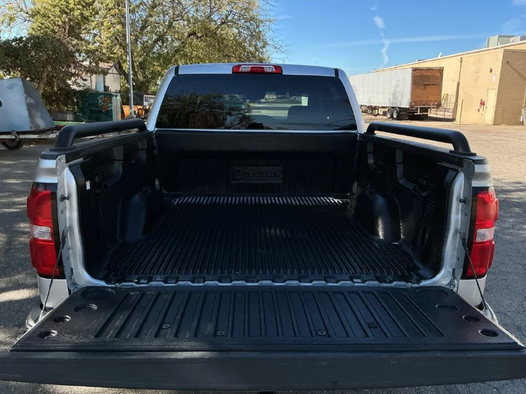 Used 2014 Silver GMC SLT image 22