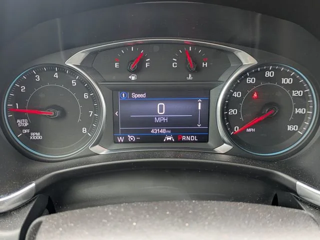 Used 2024 Sterling Gray Metallic Chevrolet LT image 31
