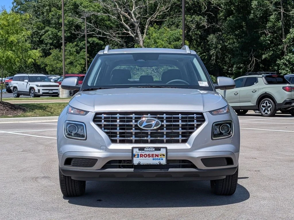 New 2026 Silver Hyundai SEL image 2