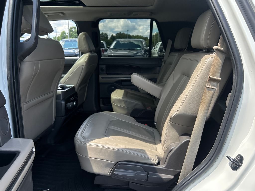 Used 2021 White Ford Limited image 14