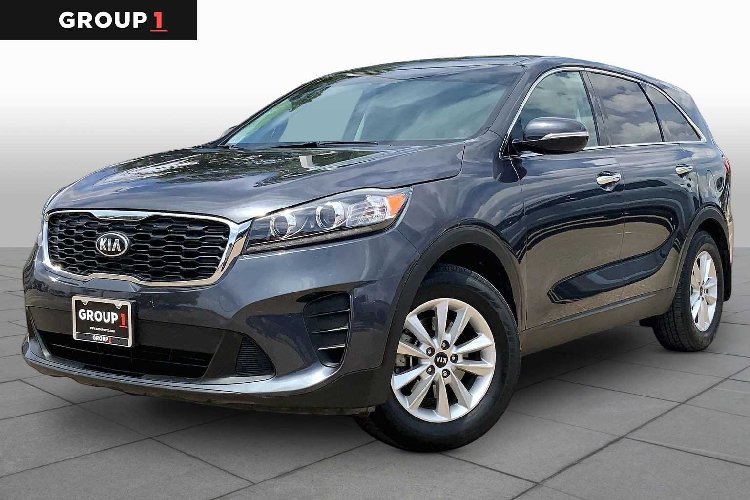 2019 Kia Sorento LX AT's photo
