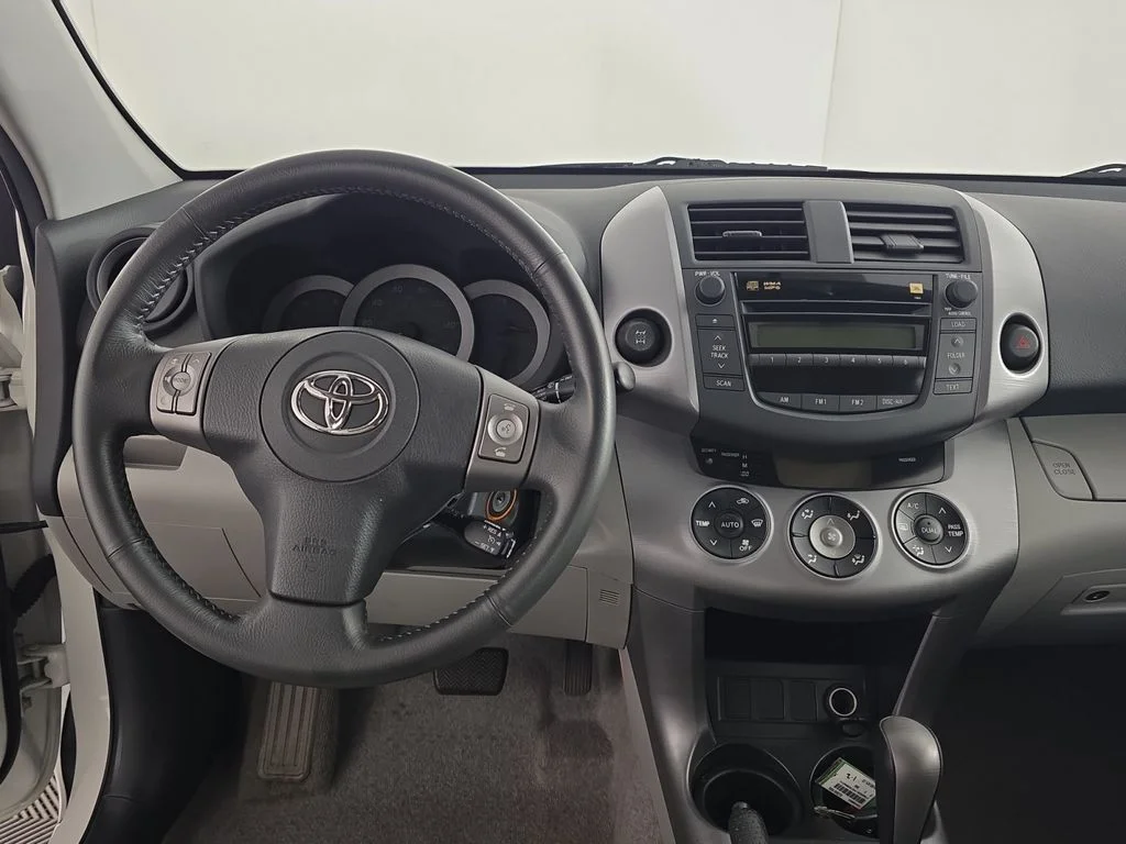 Used 2007 Blizzard Pearl Toyota Limited image 12