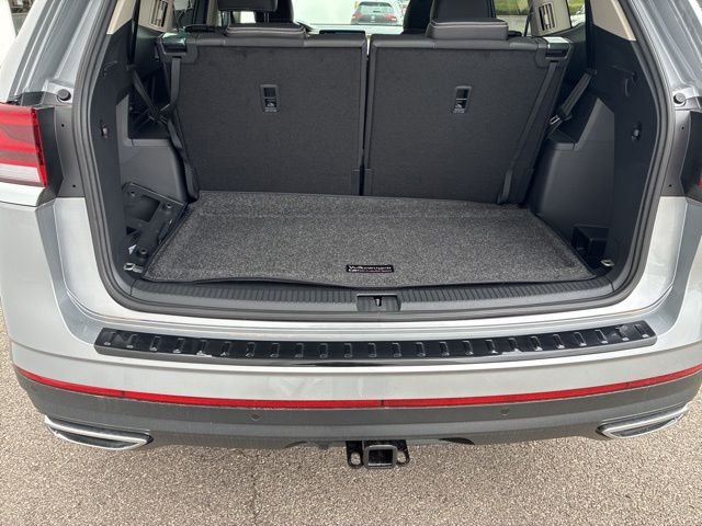 New 2026 Silver Mist Volkswagen 2.0T SE w/Technology image 4