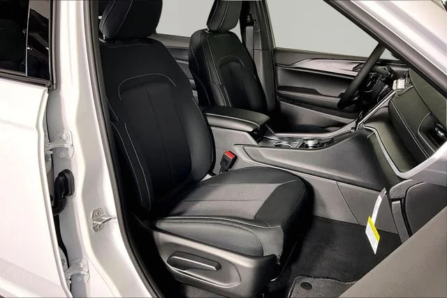 New 2026 White Jeep Laredo image 12