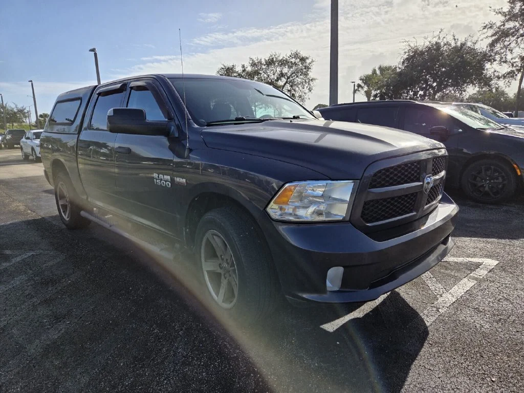Used 2016 Maximum Steel Metallic Clearcoat Ram Express image 2