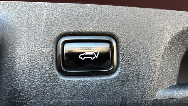 Used 2022 Sierra Burgundy Hyundai SEL image 40
