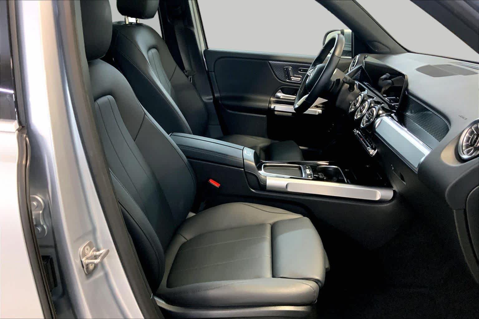 Pre-Owned 2024 Mercedes-Benz EQB 300