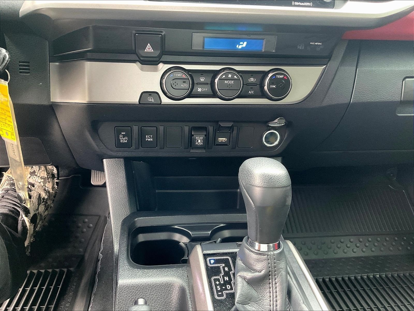 Used 2022 Gray Toyota SR5 image 18