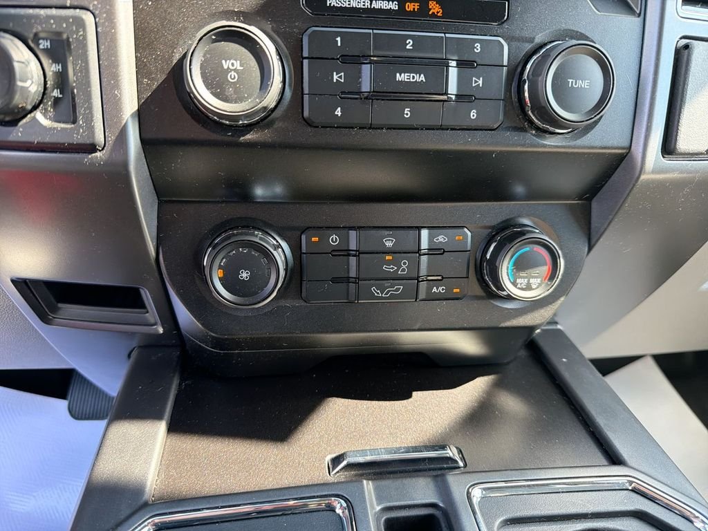 Used 2020 Gray Ford XLT image 25