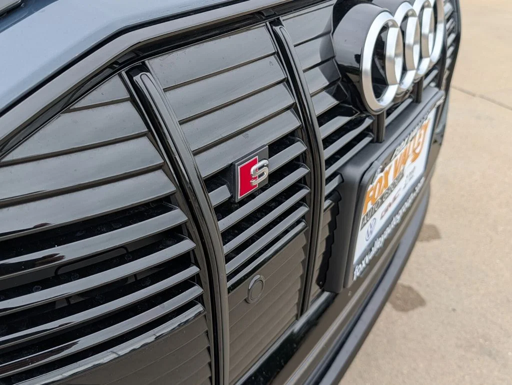 Used 2023 Blue Audi Prestige image 3