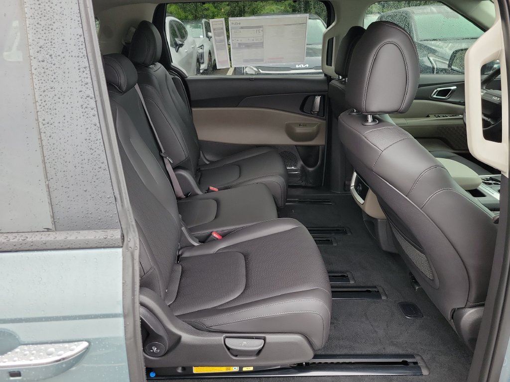 New 2027 Iceberg Green Kia EX image 12