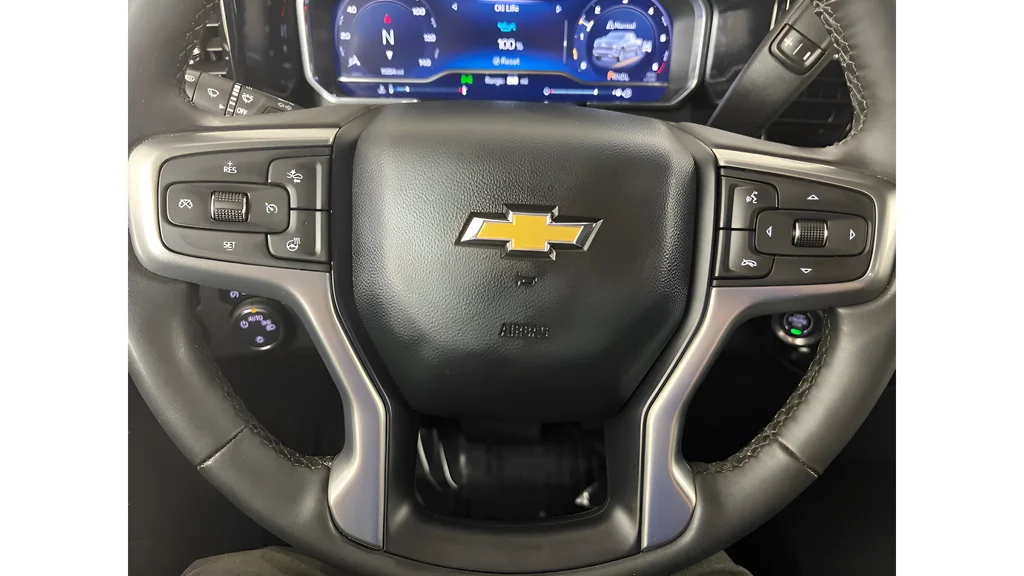 Used 2024 White Chevrolet LT image 20