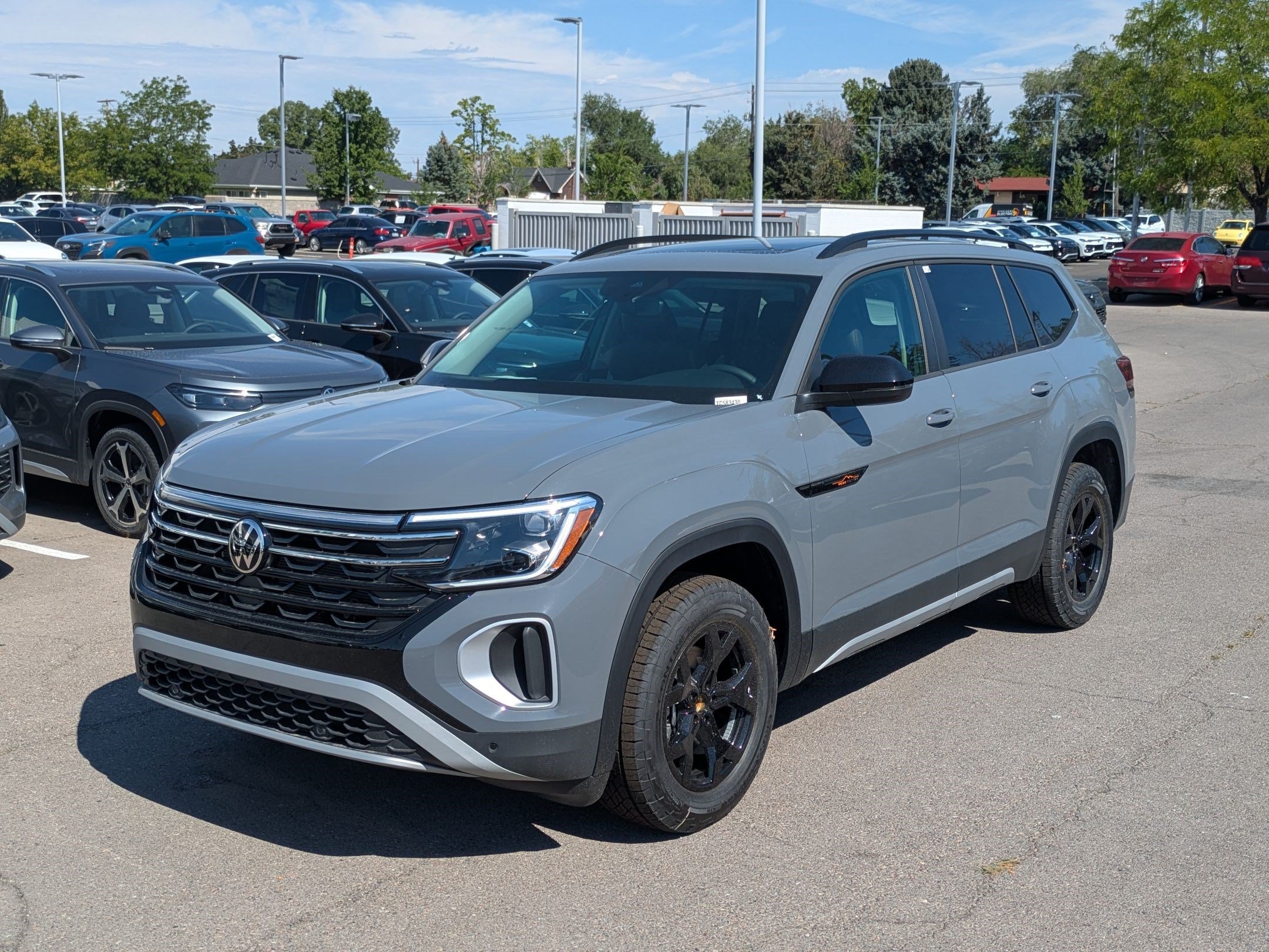 New 2026 Pure Gray Volkswagen 2.0T Peak Edition image 8