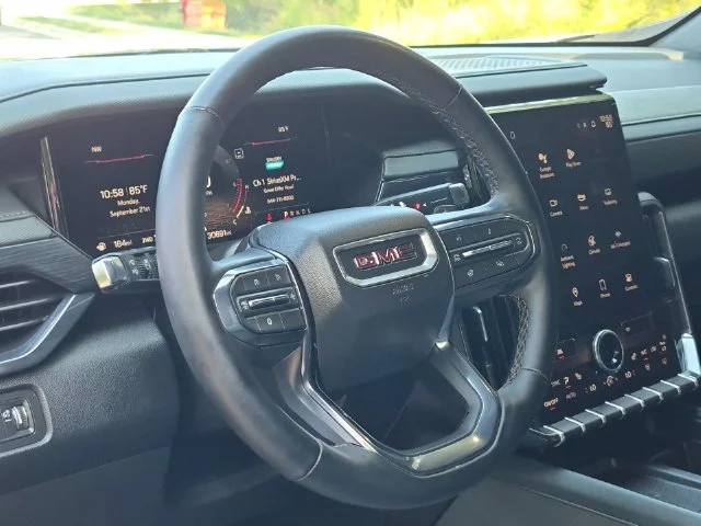 Used 2024 Brown GMC AT4 image 31