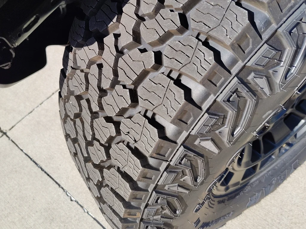 New 2026 Avalanche Gray Ford Badlands® image 24